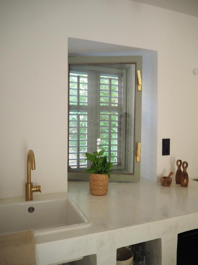 Mi Sestre - Studio Apartment Hvar Vrisnik Jelsa  Extérieur photo