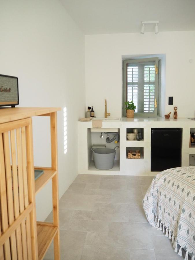 Mi Sestre - Studio Apartment Hvar Vrisnik Jelsa  Extérieur photo